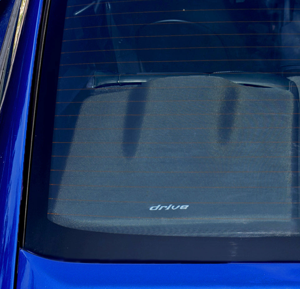 was the Porsche 911 luggage shelf a Le Mans requirement?