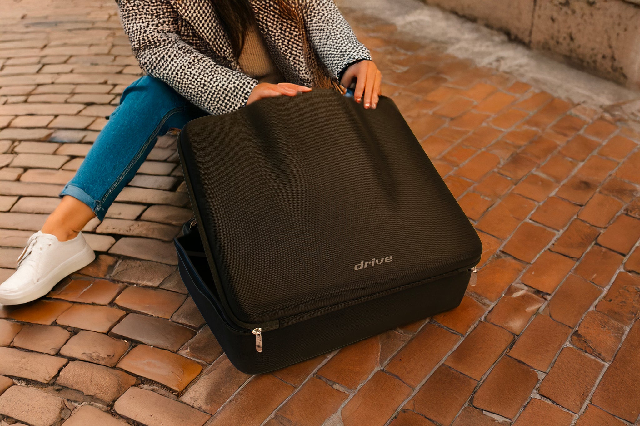 speedcase drive luggage fit for your porsche 911 - plaza photo