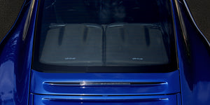 speedcase on rear parcel shelf of Porsche 997